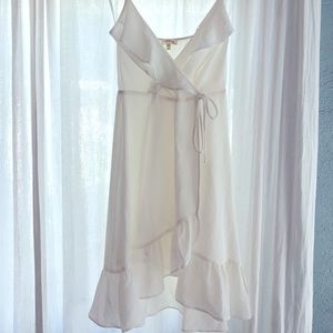 Monteau Los Angeles White Dress - Medium